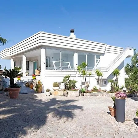 Dei Colli Oda ve Kahvaltı Ostuni